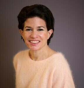 Emmanuelle Daumas Psychopraticienne, Sophro-analyse & Constellations familiales Paris 11, Psychothérapeute