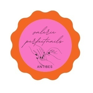Valerie Bellino Antibes, Manucure