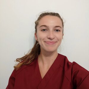 Fiona Heuveline Villecresnes, Ostéopathe